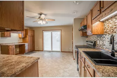 511 Rohr Lane, Englewood, OH 45322 - Photo 9