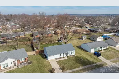 511 Rohr Lane, Englewood, OH 45322 - Photo 5