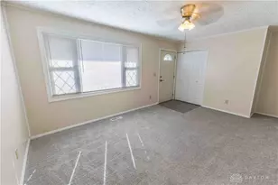 818 Flintridge Dr, Fairborn, OH 45324 - Photo 5