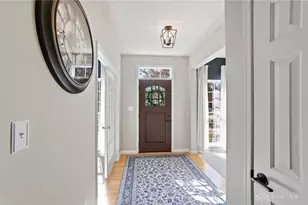 9759 Cobblewood Ct, Centerville, OH 45458 - Photo 3