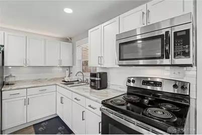 77 S Brown School Road, Vandalia, OH 45377 - Photo 9