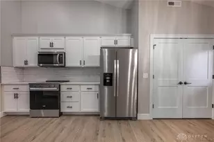 299 Eastline Dr, Middletown, OH 45044 - Photo 9