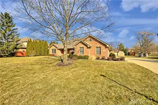 3876 S Ashleaf Ln, Beavercreek, OH 45440 - Photo 57