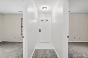 8603 Sea Pines Ln, Dayton, OH 45458 - Photo 7