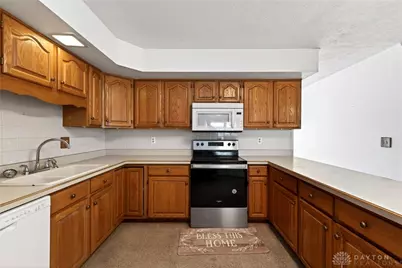 1373 Rawlings Drive, Fairborn, OH 45324 - Photo 15