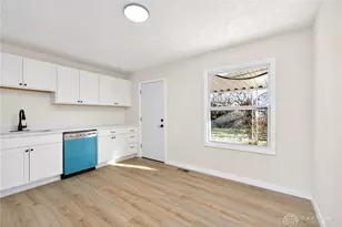 4482 Gaiter Ln, Dayton, OH 45417 - Photo 11