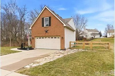 4221 Coach Light Trail, Dayton, OH 45424 - Photo 3