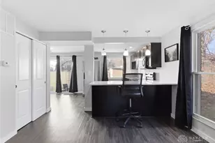 1446 Long Island Ct, Beavercreek, OH 45434 - Photo 7