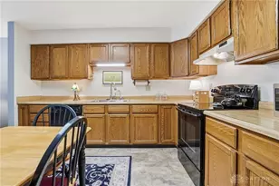 3147 Kerry Dr, Beavercreek, OH 45434 - Photo 17