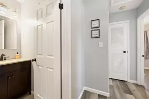 7100 Chatlake Dr, Dayton, OH 45424 - Photo 19