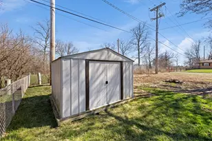 7100 Chatlake Dr, Dayton, OH 45424 - Photo 33