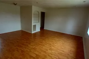 2312 Davue Cir, Dayton, OH 45406 - Photo 3