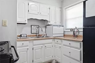 5588 Sharp Rd, Dayton, OH 45432 - Photo 9