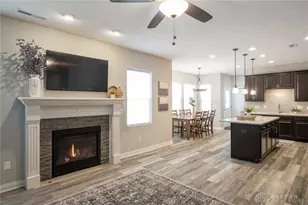 1608 Windham Ln, Beavercreek Twp, OH 45385 - Photo 9