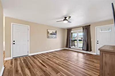 2352 Pembury Drive, Xenia, OH 45385 - Photo 9