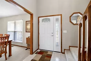 8767 Deer Valley Dr, Dayton, OH 45424 - Photo 7