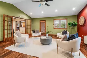 2551 Woodbluff Ln, Washington Twp, OH 45458 - Photo 3