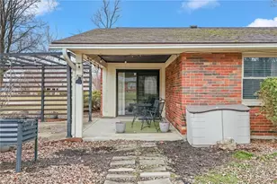 1130 Stillcreek Dr, Washington Twp, OH 45458 - Photo 5