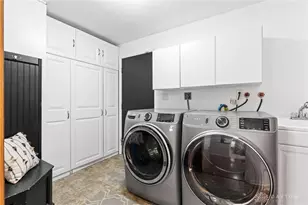 1130 Stillcreek Dr, Washington Twp, OH 45458 - Photo 23