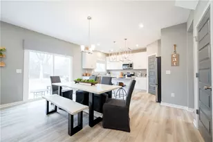 819 Hunters Run Dr, Brookville, OH 45309 - Photo 13