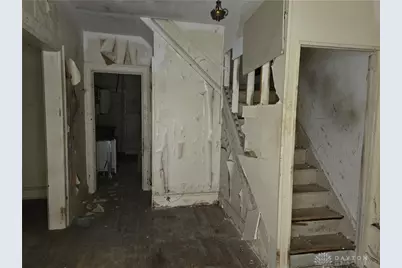 727 W High Street, Springfield, OH 45506 - Photo 7