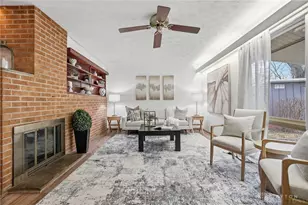 5187 Bayside Dr, Dayton, OH 45431 - Photo 3