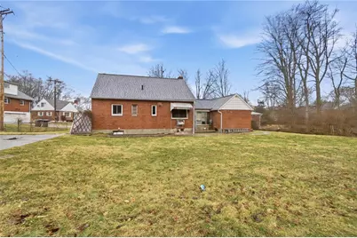 130 W Melford Avenue, Harrison Twp, OH 45405 - Photo 9