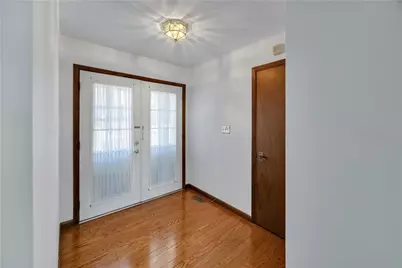 139 Cambria Drive, Beavercreek, OH 45440 - Photo 5