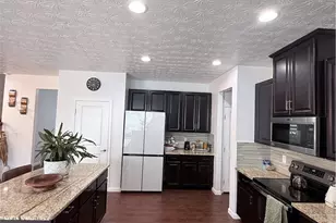 8190 Bushclover Dr, Tipp City, OH 45371 - Photo 13