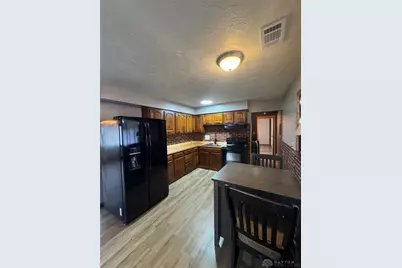 1610 Ironwood Drive, Fairborn, OH 45324 - Photo 5