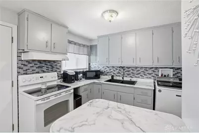 4642 Kautz Drive, Huber Heights, OH 45424 - Photo 11