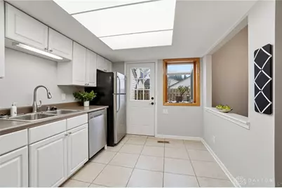 1320 Glastonbury Lane, Centerville, OH 45459 - Photo 25