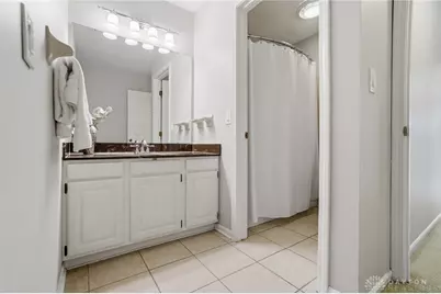 1320 Glastonbury Lane, Centerville, OH 45459 - Photo 33