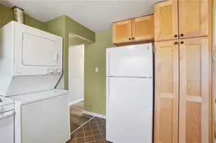 3737 Saranac Dr, Kettering, OH 45429 - Photo 9