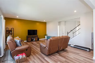 766 Hunters Run Drive, Brookville, OH 45309 - Photo 13