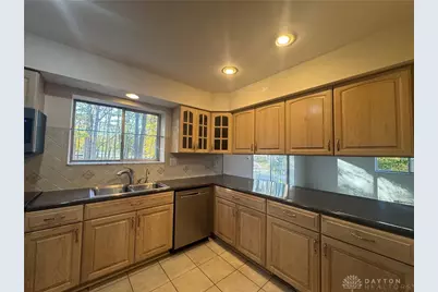 540 Heather #7 Drive, Dayton, OH 45405 - Photo 13