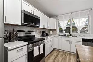 4432 Renwood Dr, Kettering, OH 45429 - Photo 9