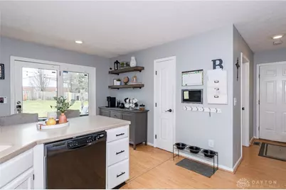 759 Walden Way, Sugarcreek Twp, OH 45440 - Photo 11