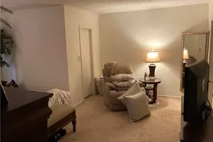 3050 Valerie Arms Dr, Harrison Twp, OH 45405 - Photo 11