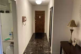 3050 Valerie Arms Dr, Harrison Twp, OH 45405 - Photo 5