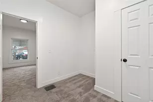 453 Livingston Ave, Dayton, OH 45410 - Photo 17