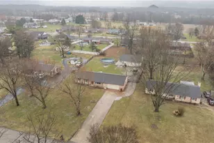 5485 Knollwood Dr, Lewisburg, OH 45338 - Photo 5