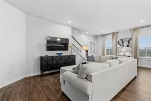 2131 W Schmidt Dr, Beavercreek Twp, OH 45434 - Photo 11