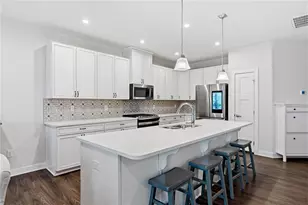 2131 W Schmidt Dr, Beavercreek Twp, OH 45434 - Photo 13