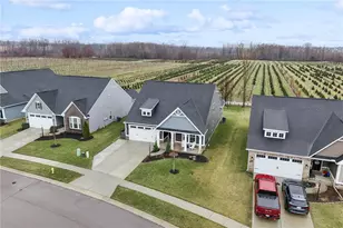 2131 W Schmidt Dr, Beavercreek Twp, OH 45434 - Photo 39