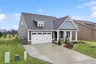 2131 W Schmidt Dr, Beavercreek Twp, OH 45434 - Photo 3