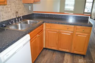 8340 Woodgrove Ct, Washington Twp, OH 45458 - Photo 5