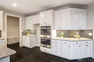 861 Acorn Dr, Sugarcreek Twp, OH 45440 - Photo 15