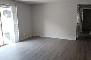 1592 Woodman Dr, Dayton, OH 45432 - Photo 3