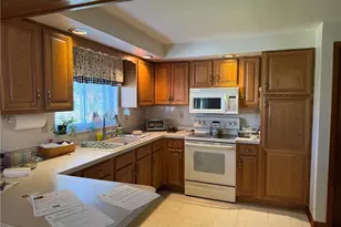 1038 Lark Ln, Xenia Twp, OH 45385 - Photo 5